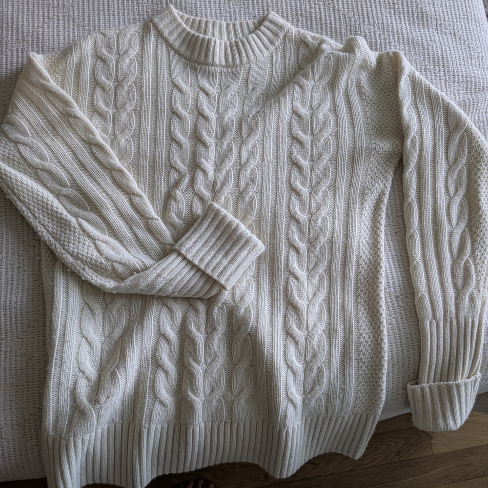 Banana Republic Wool-Cashmere Cable Knit Cream Sweater